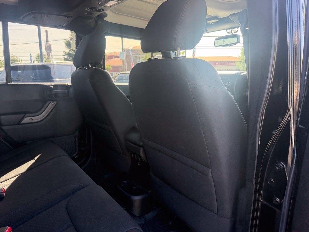 Jeep Wrangler Unlimited 4WD 4dr Sport 2016