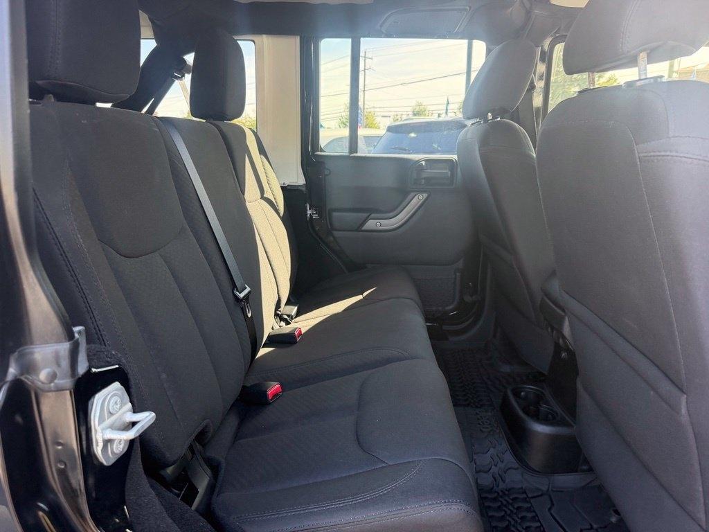 Jeep Wrangler Unlimited 4WD 4dr Sport 2016