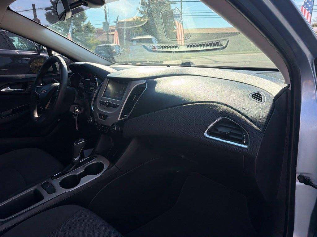 Chevrolet Cruze 4dr Sdn 1.4L LS w/1SB 2018