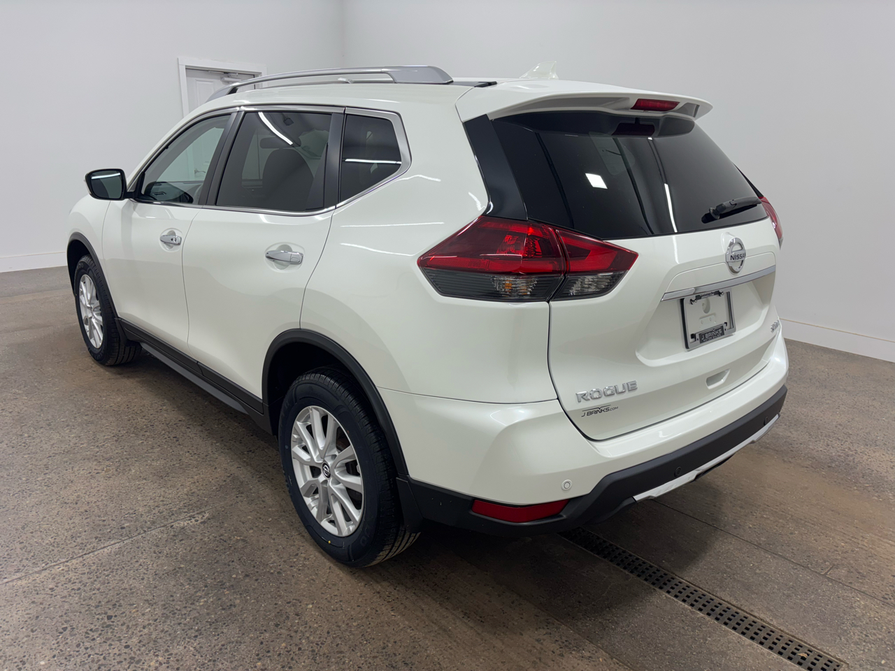 2020 Nissan Rogue SV AWD photo 3