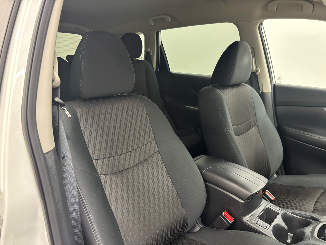 2020 Nissan Rogue SV AWD photo 8