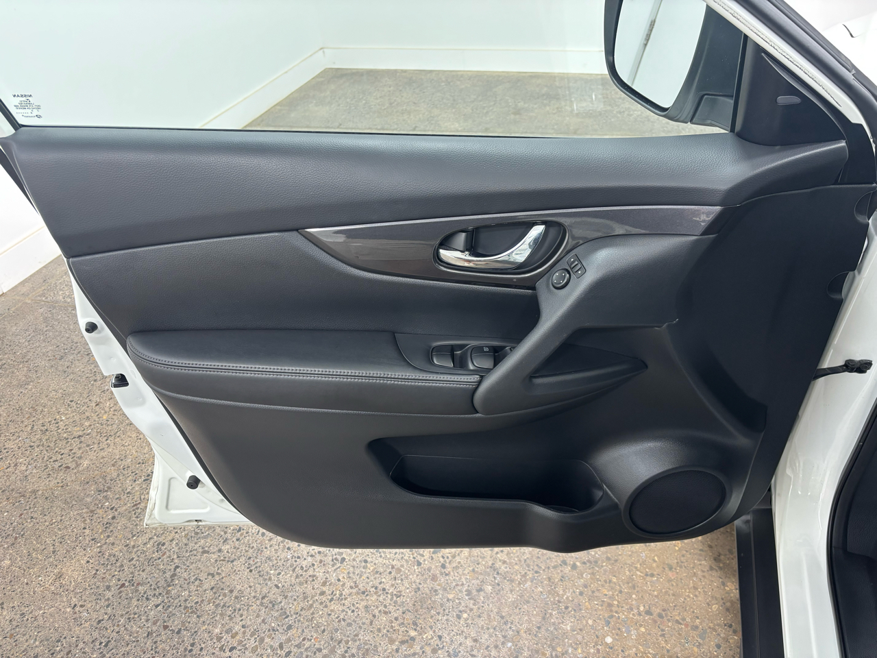 2020 Nissan Rogue SV AWD photo 18