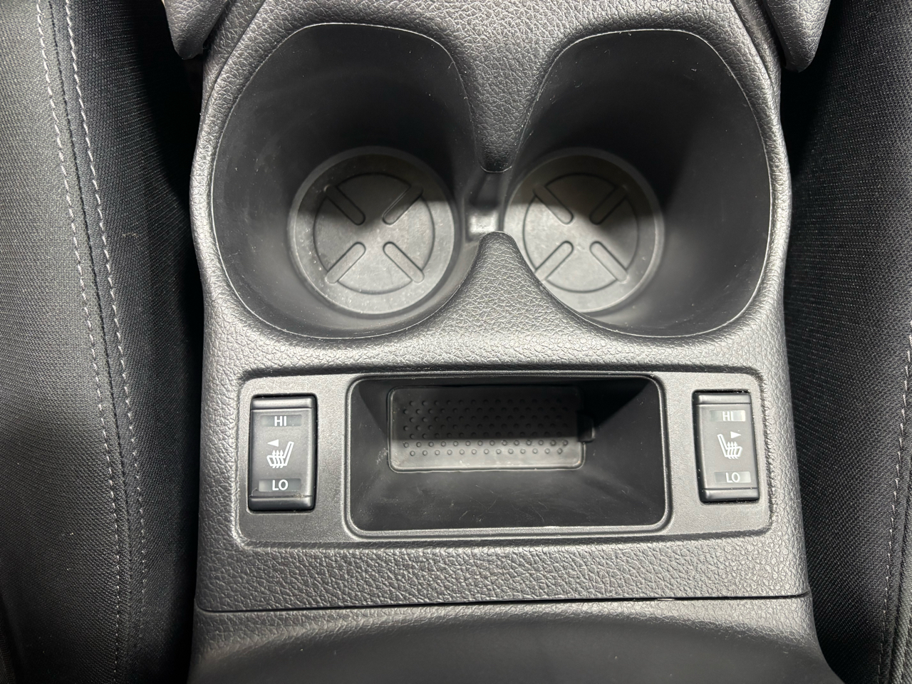 2020 Nissan Rogue SV AWD photo 23