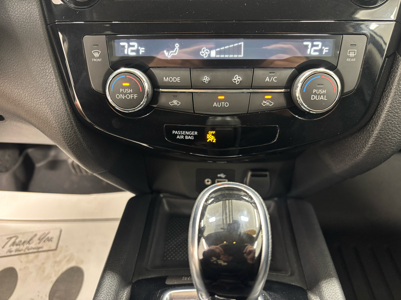 2020 Nissan Rogue SV AWD photo 25