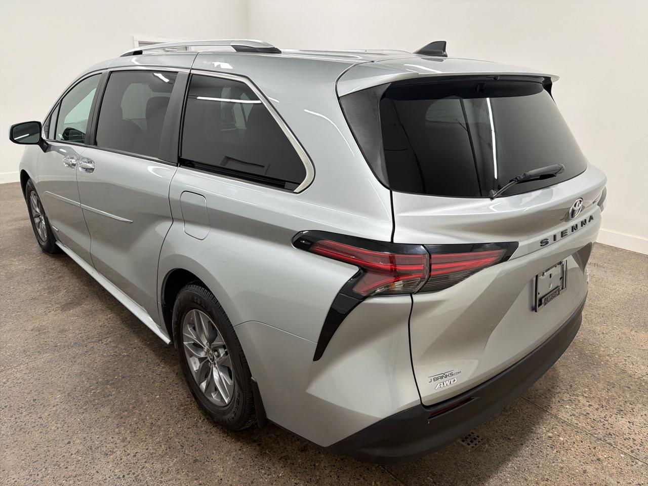 Toyota Sienna  2021