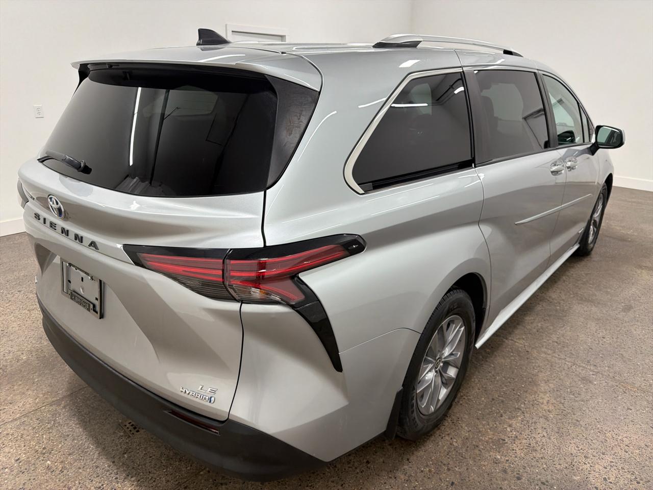 Toyota Sienna  2021