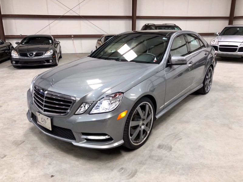2011 MercedesBenz EClass E550 Sedan 4MATIC