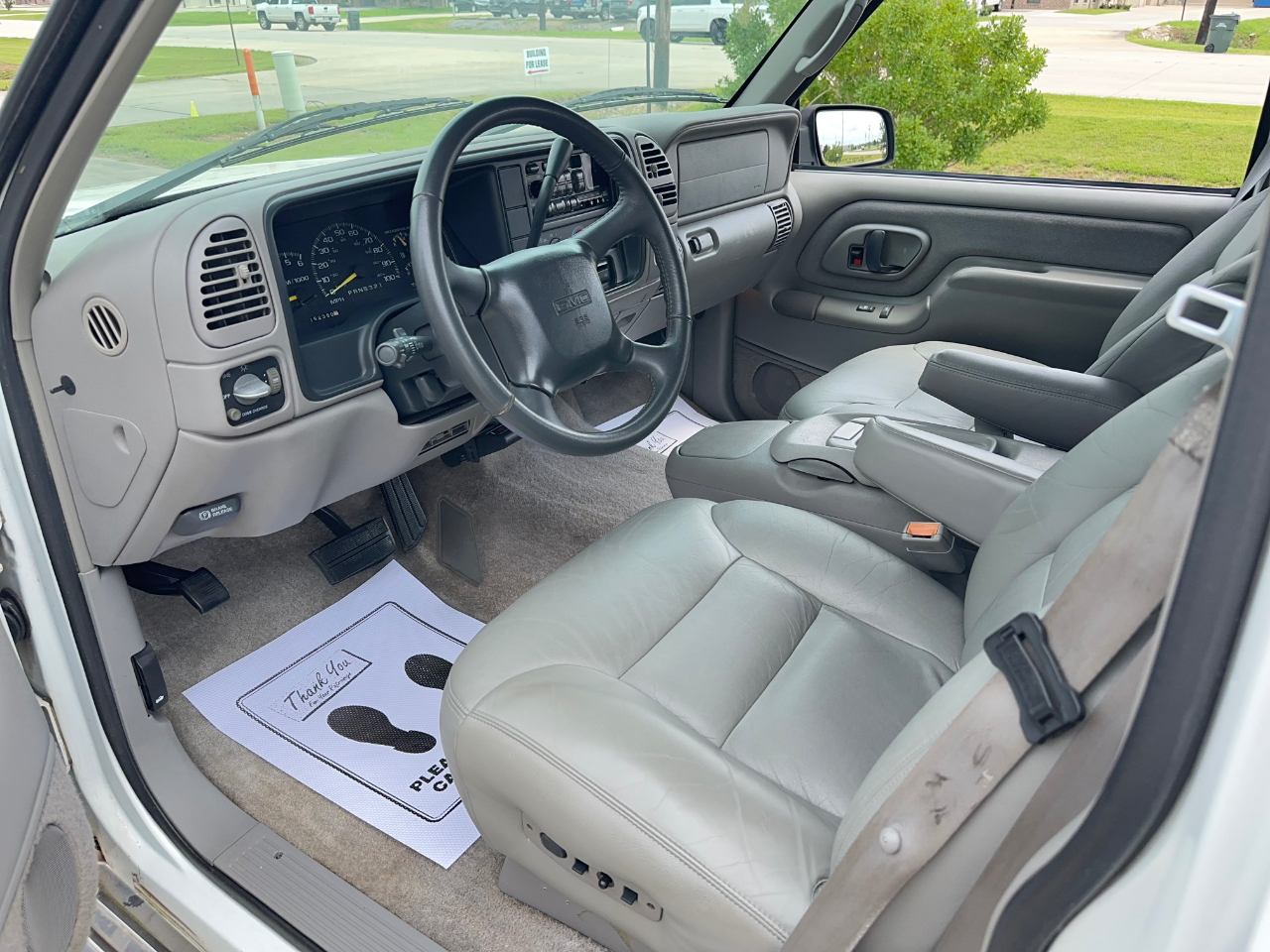 GMC Suburban  1999
