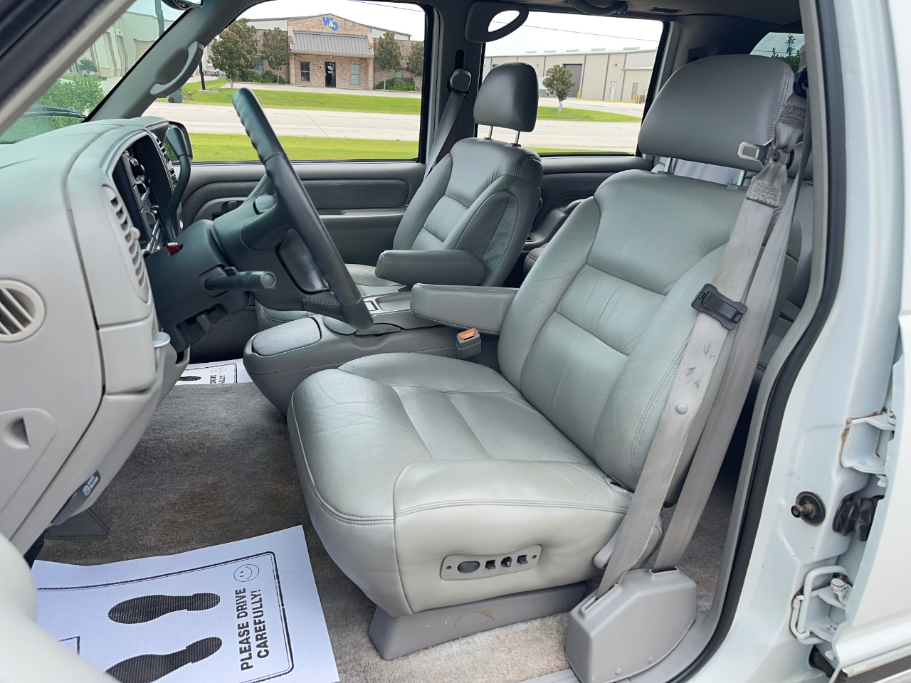 GMC Suburban  1999