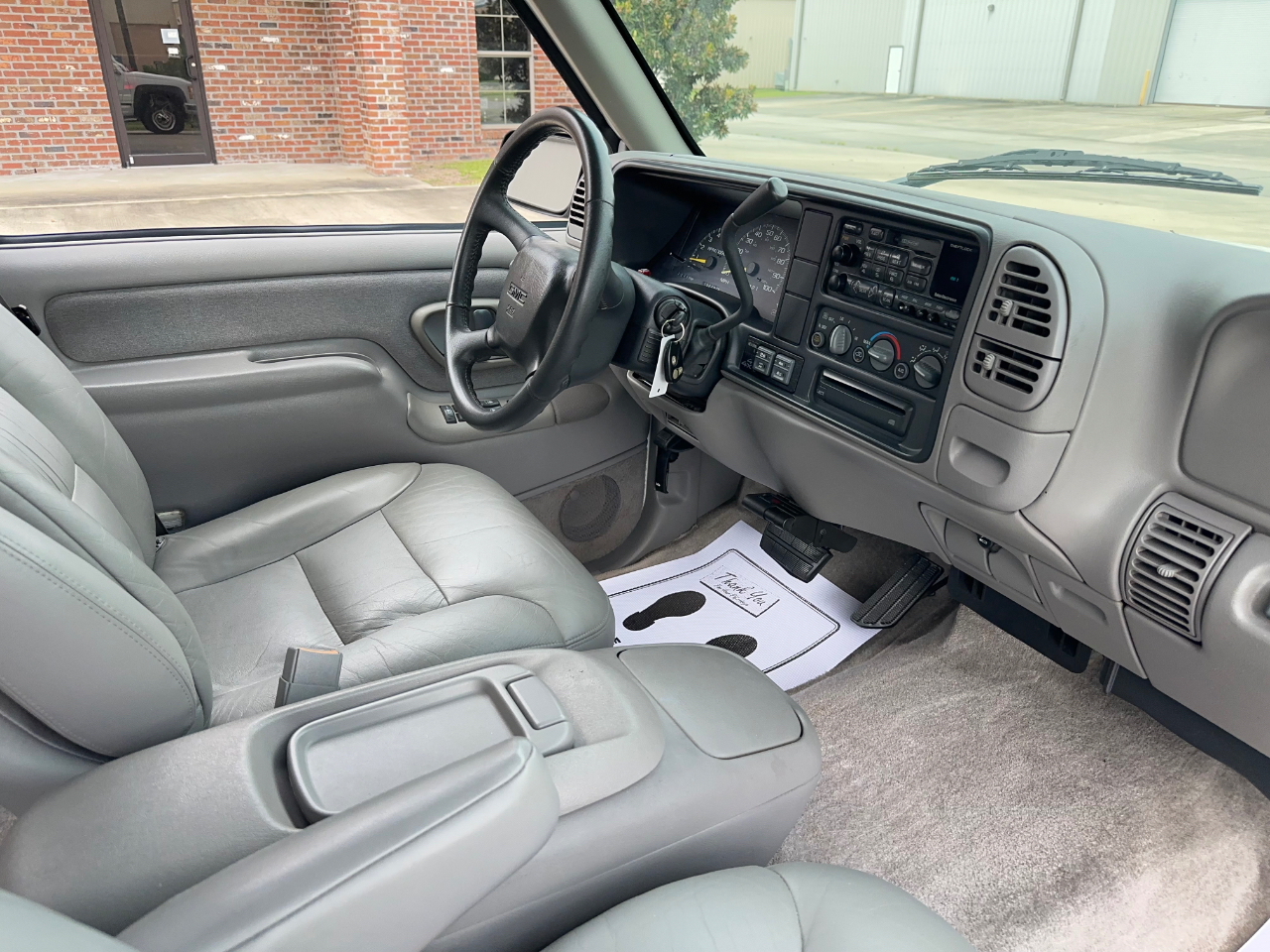 GMC Suburban  1999