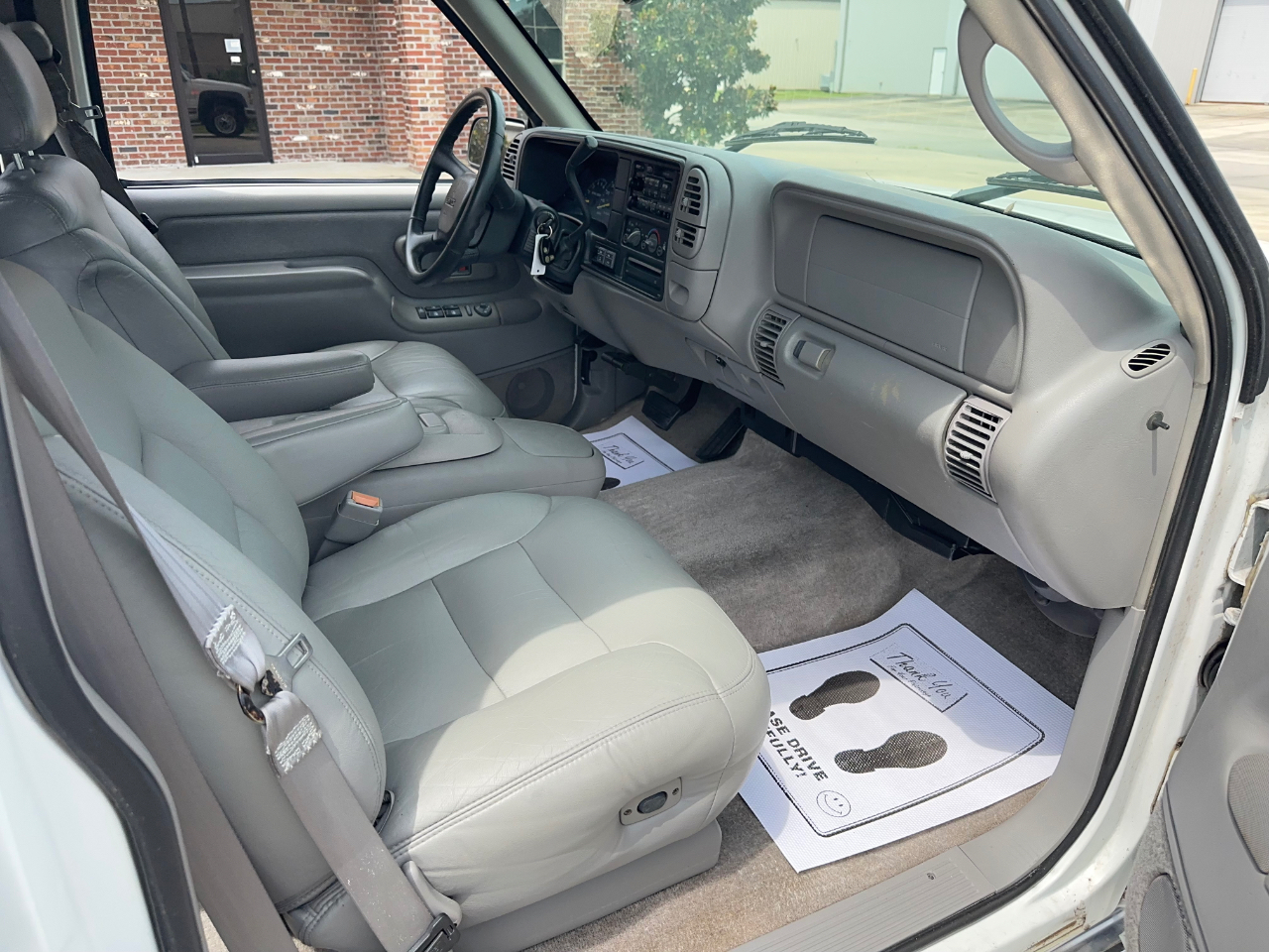 GMC Suburban  1999
