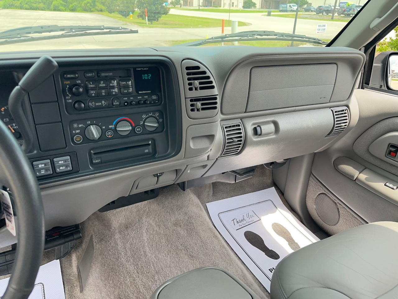 GMC Suburban  1999