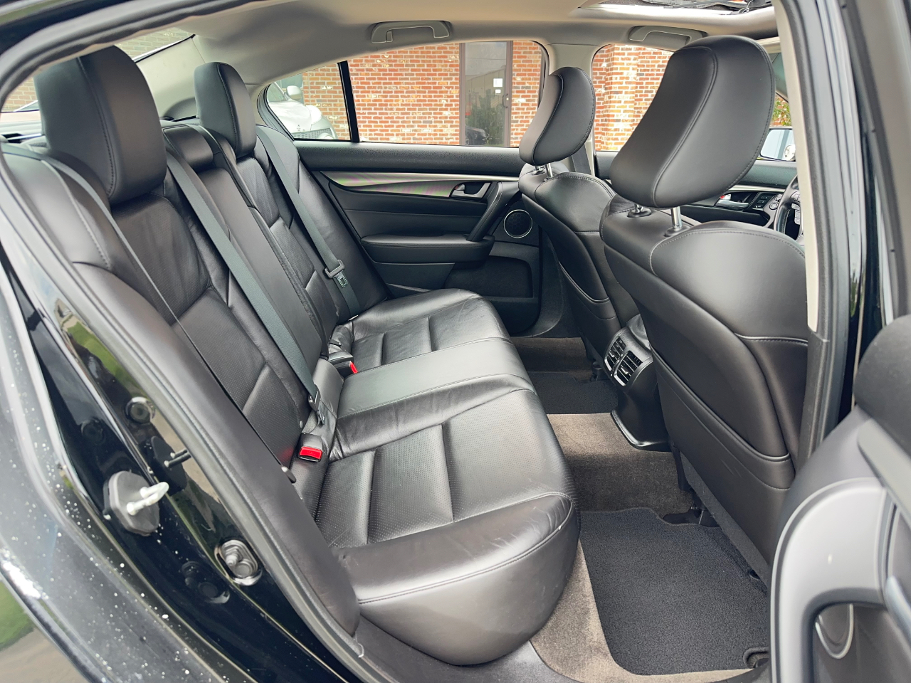 Acura TL 6-Speed AT with Tech Package and 18-In. WP 2013 Acura TL 6-Speed AT with Tech Package and 18-In. WP 2013