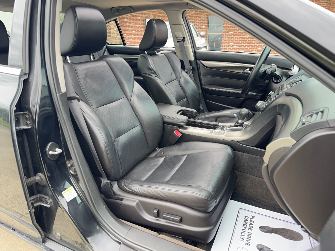 Acura TL 6-Speed AT with Tech Package and 18-In. WP 2013 Acura TL 6-Speed AT with Tech Package and 18-In. WP 2013