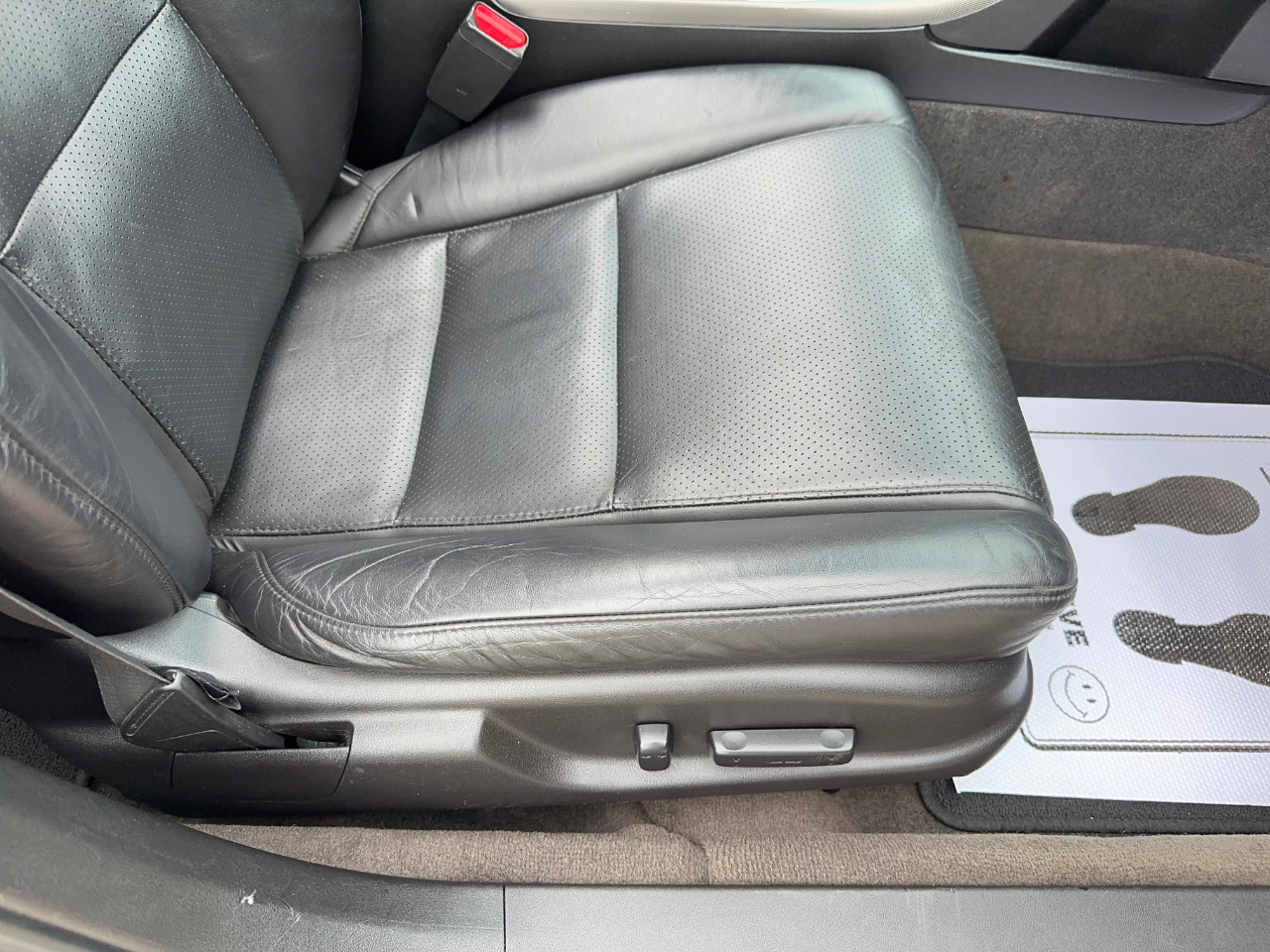 Acura TL 6-Speed AT with Tech Package and 18-In. WP 2013 Acura TL 6-Speed AT with Tech Package and 18-In. WP 2013