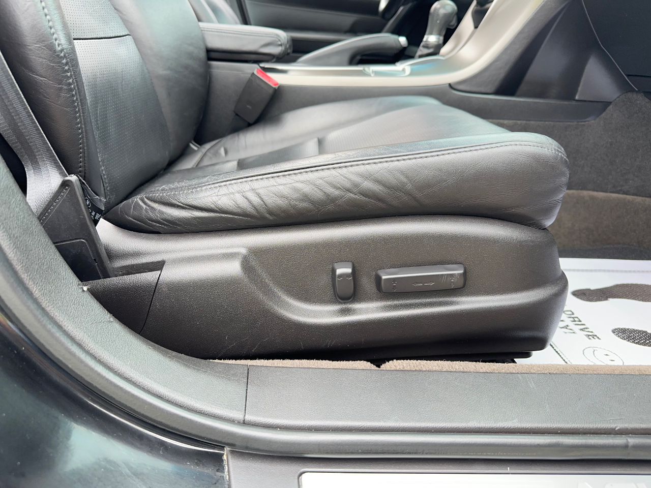 Acura TL 6-Speed AT with Tech Package and 18-In. WP 2013 Acura TL 6-Speed AT with Tech Package and 18-In. WP 2013