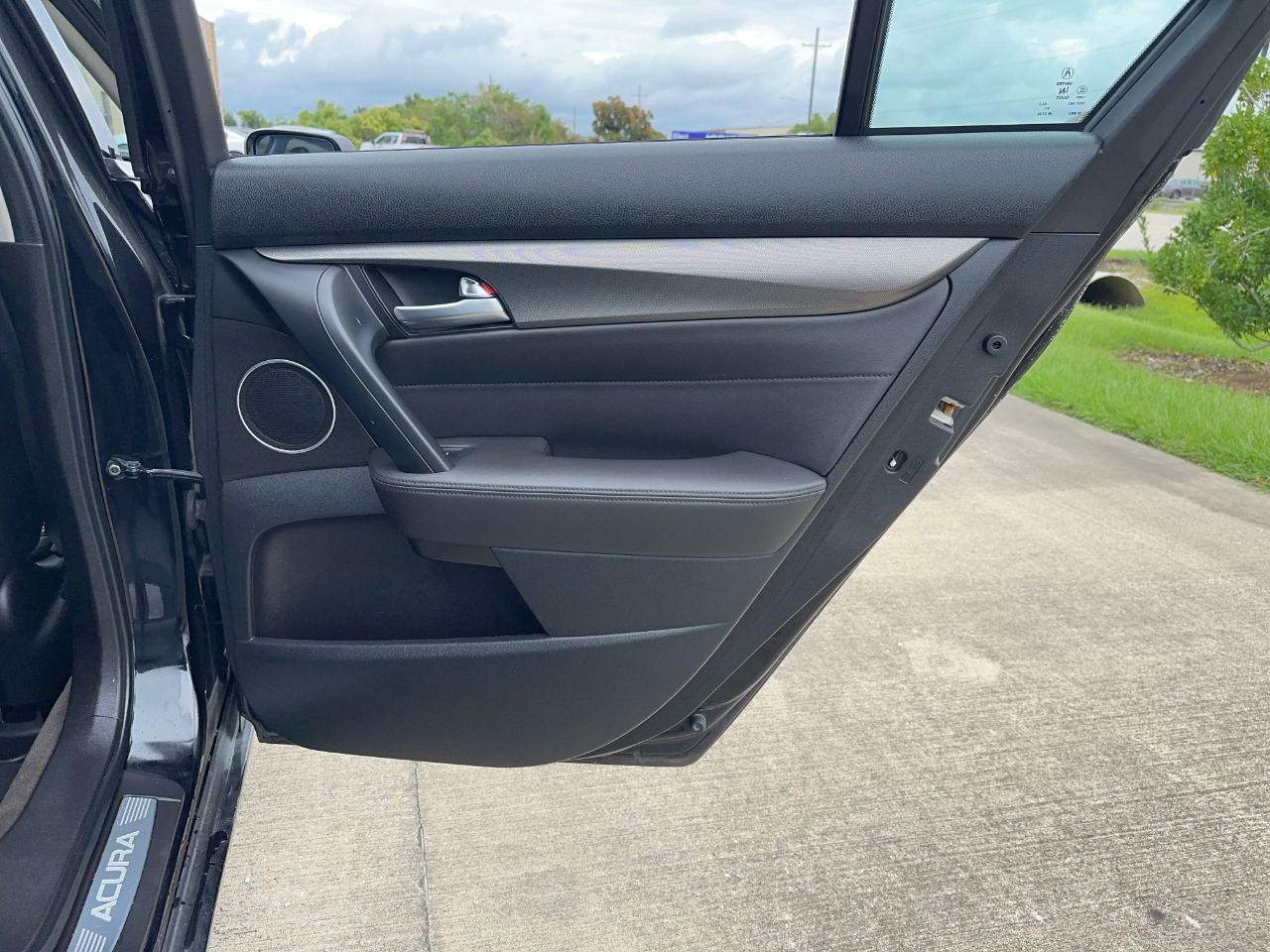 Acura TL 6-Speed AT with Tech Package and 18-In. WP 2013 Acura TL 6-Speed AT with Tech Package and 18-In. WP 2013