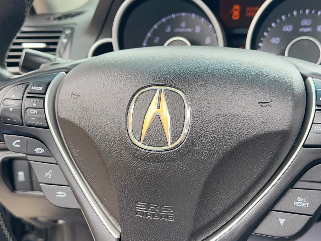 Acura TL 6-Speed AT with Tech Package and 18-In. WP 2013 Acura TL 6-Speed AT with Tech Package and 18-In. WP 2013