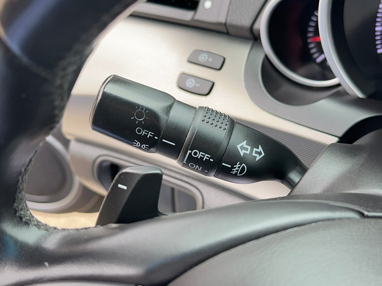 Acura TL 6-Speed AT with Tech Package and 18-In. WP 2013 Acura TL 6-Speed AT with Tech Package and 18-In. WP 2013