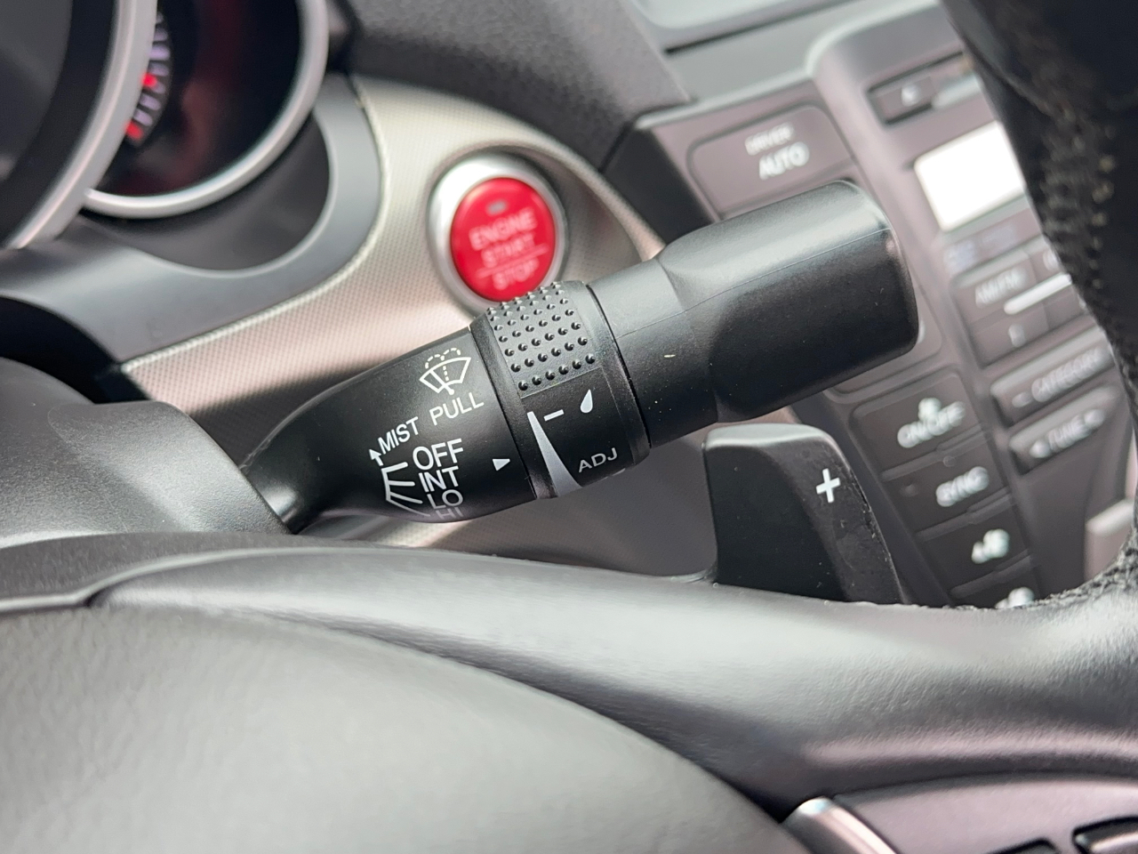 Acura TL 6-Speed AT with Tech Package and 18-In. WP 2013 Acura TL 6-Speed AT with Tech Package and 18-In. WP 2013