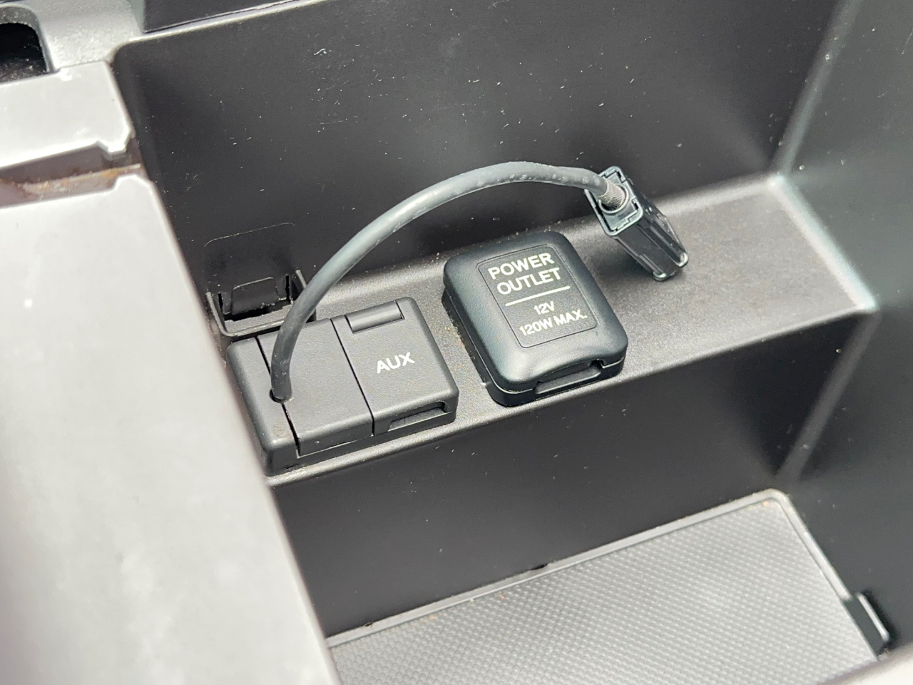 Acura TL 6-Speed AT with Tech Package and 18-In. WP 2013 Acura TL 6-Speed AT with Tech Package and 18-In. WP 2013