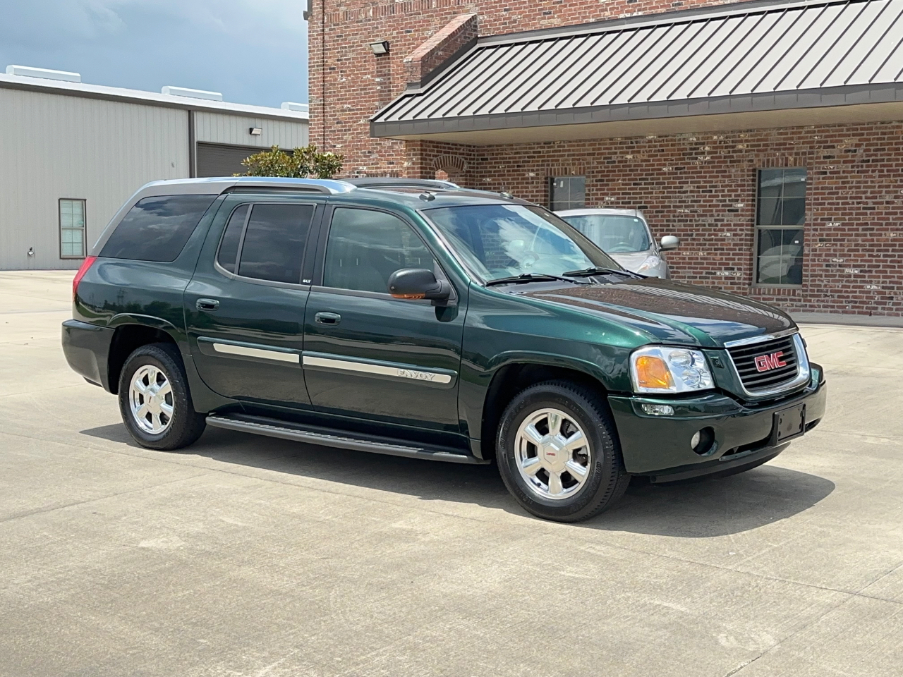 GMC Envoy XUV SLT 2WD 2004