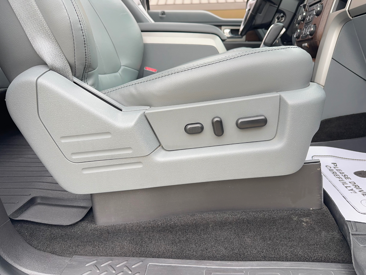 Ford F-150 Lariat SuperCrew 5.5-ft. Bed 2WD 2013