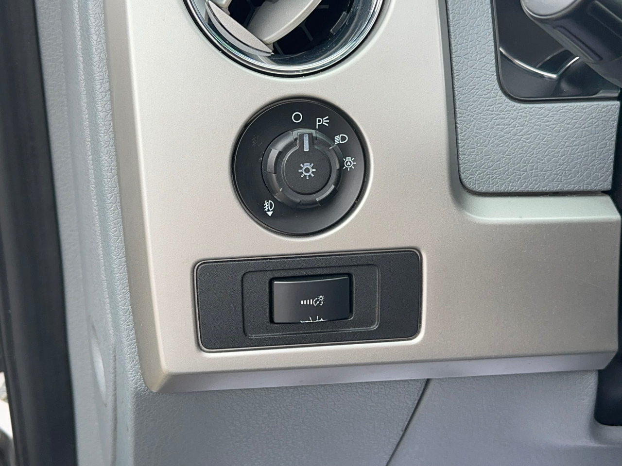 Ford F-150 Lariat SuperCrew 5.5-ft. Bed 2WD 2013