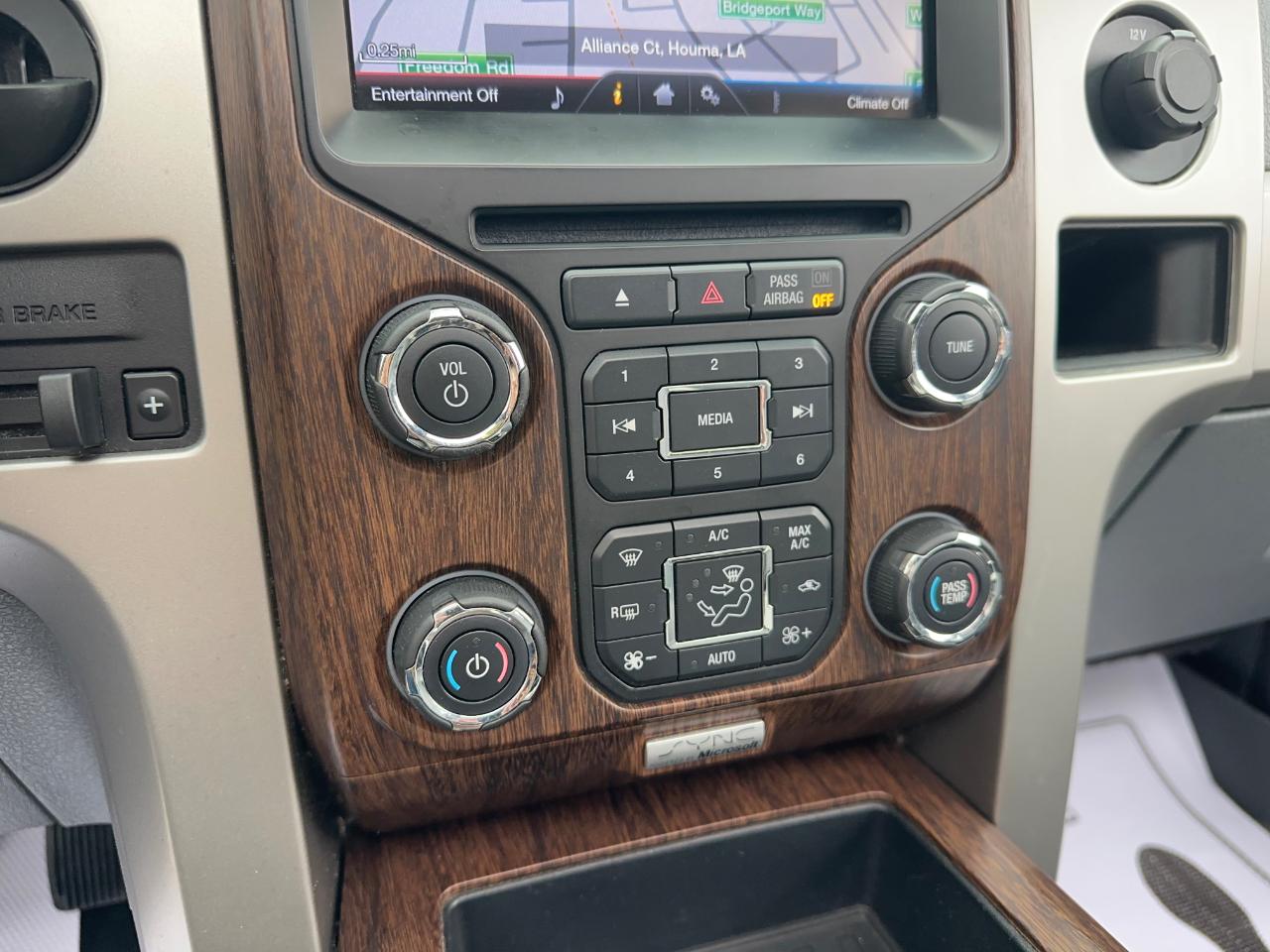 Ford F-150 Lariat SuperCrew 5.5-ft. Bed 2WD 2013