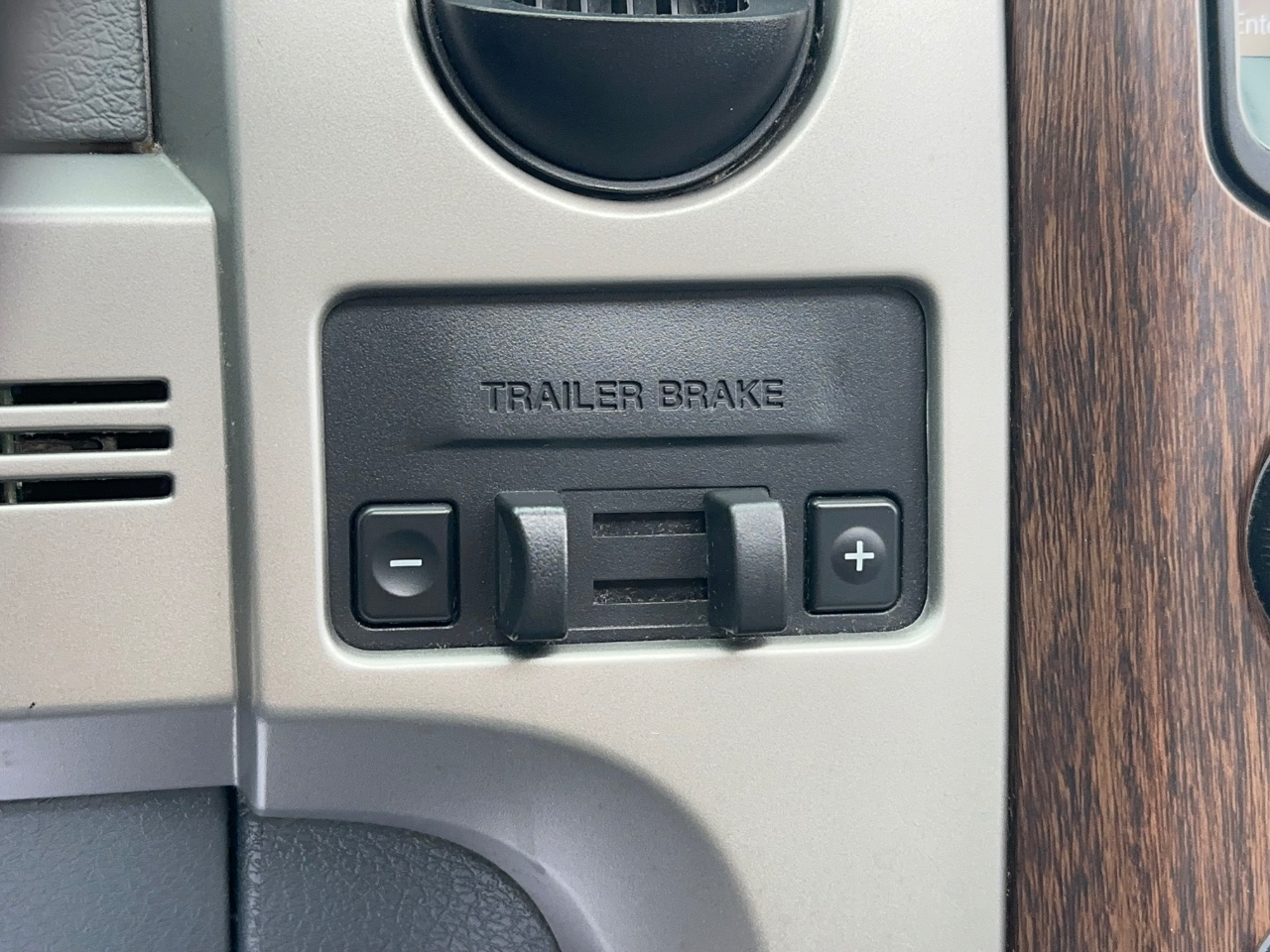 Ford F-150 Lariat SuperCrew 5.5-ft. Bed 2WD 2013