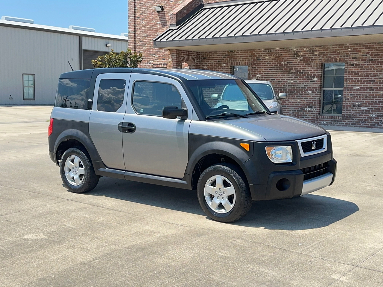 Honda Element EX 2WD 5-spd MT 2005