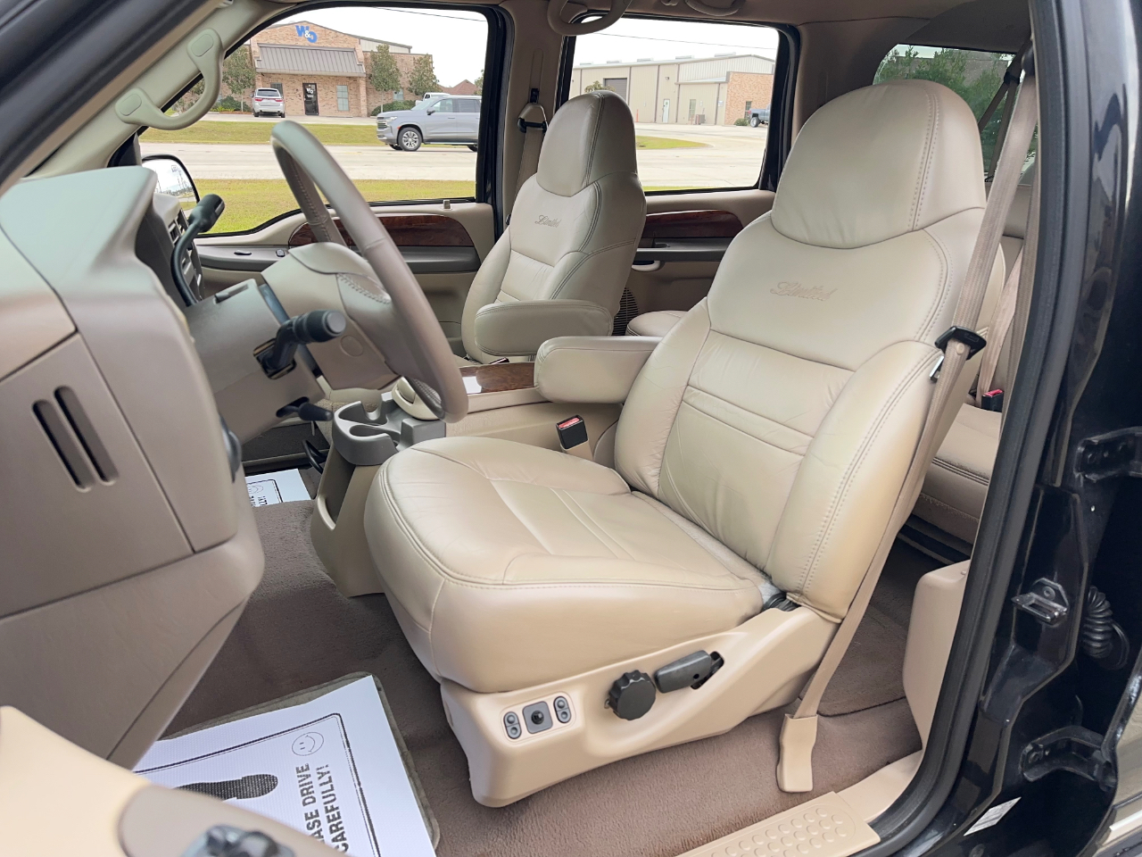 Ford Excursion Limited 2WD 2001