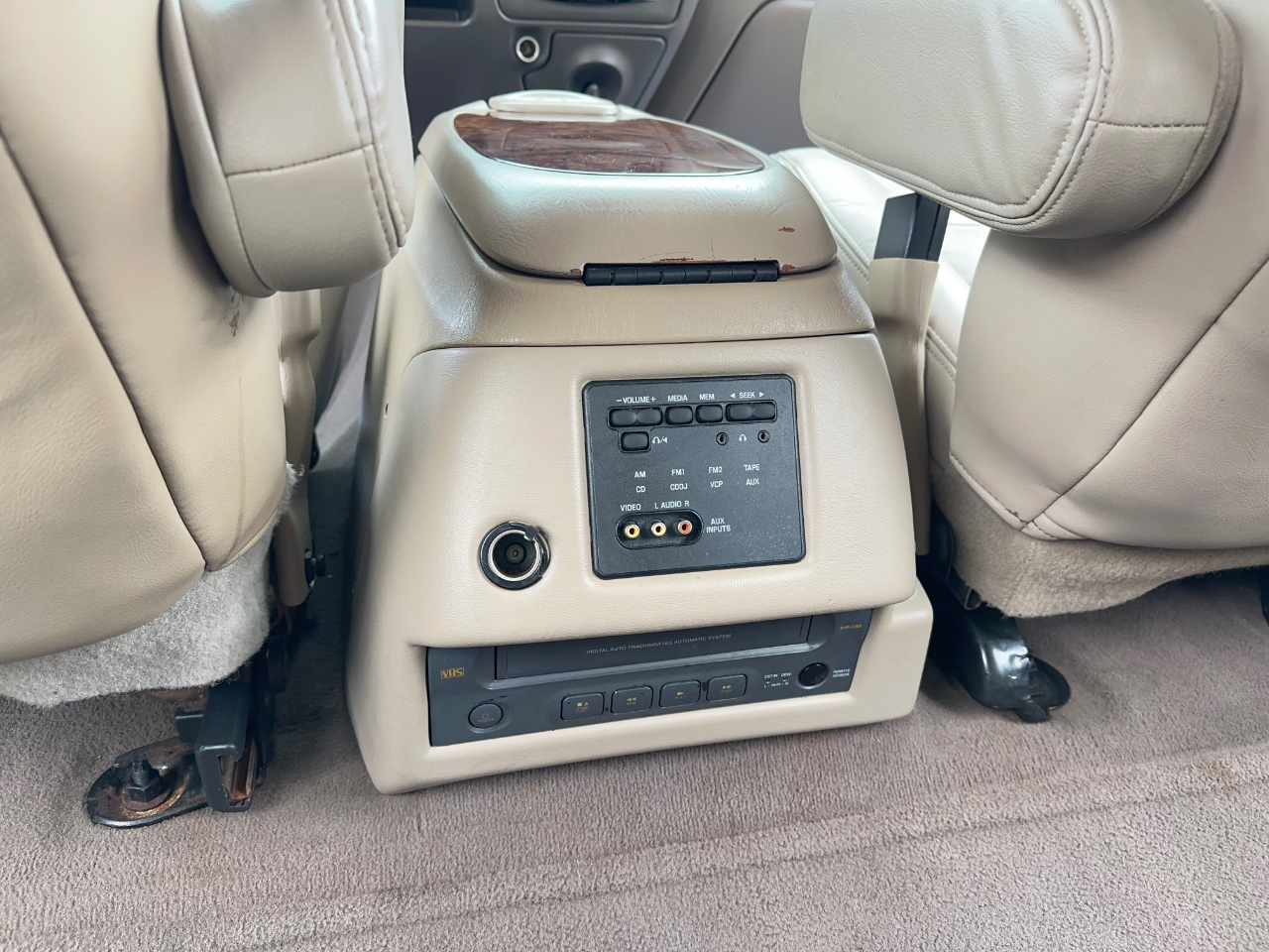 Ford Excursion Limited 2WD 2001