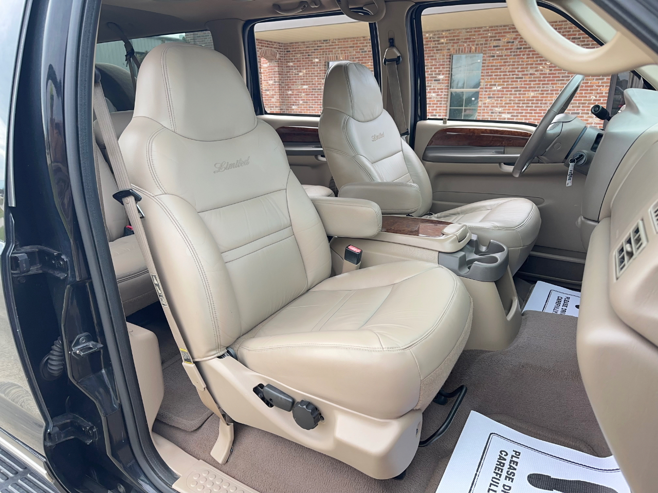 Ford Excursion Limited 2WD 2001