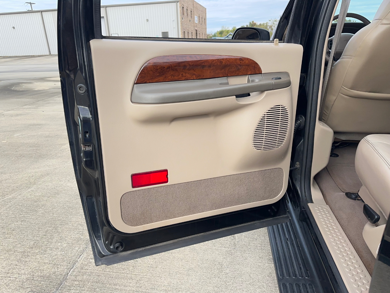 Ford Excursion Limited 2WD 2001