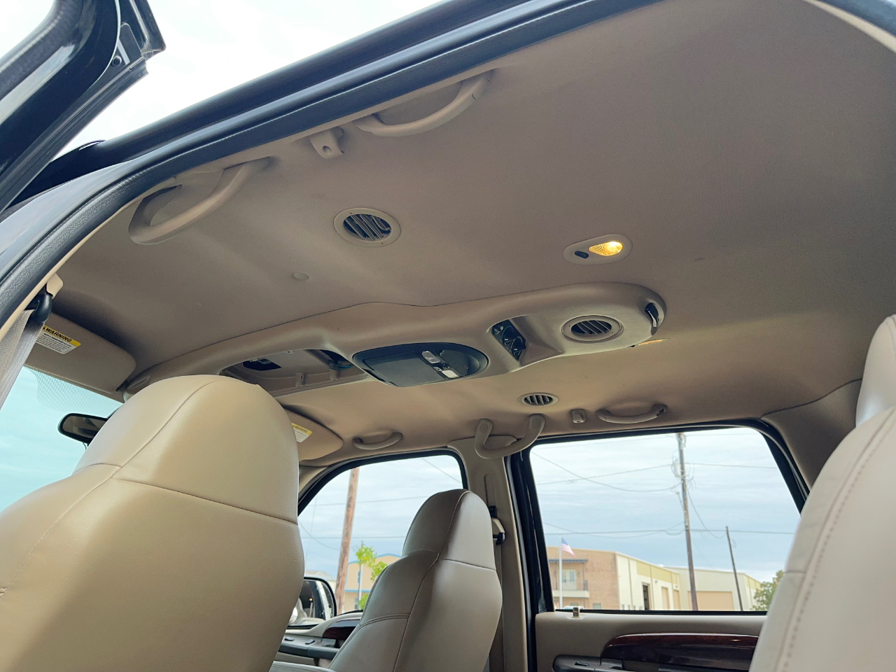 Ford Excursion Limited 2WD 2001