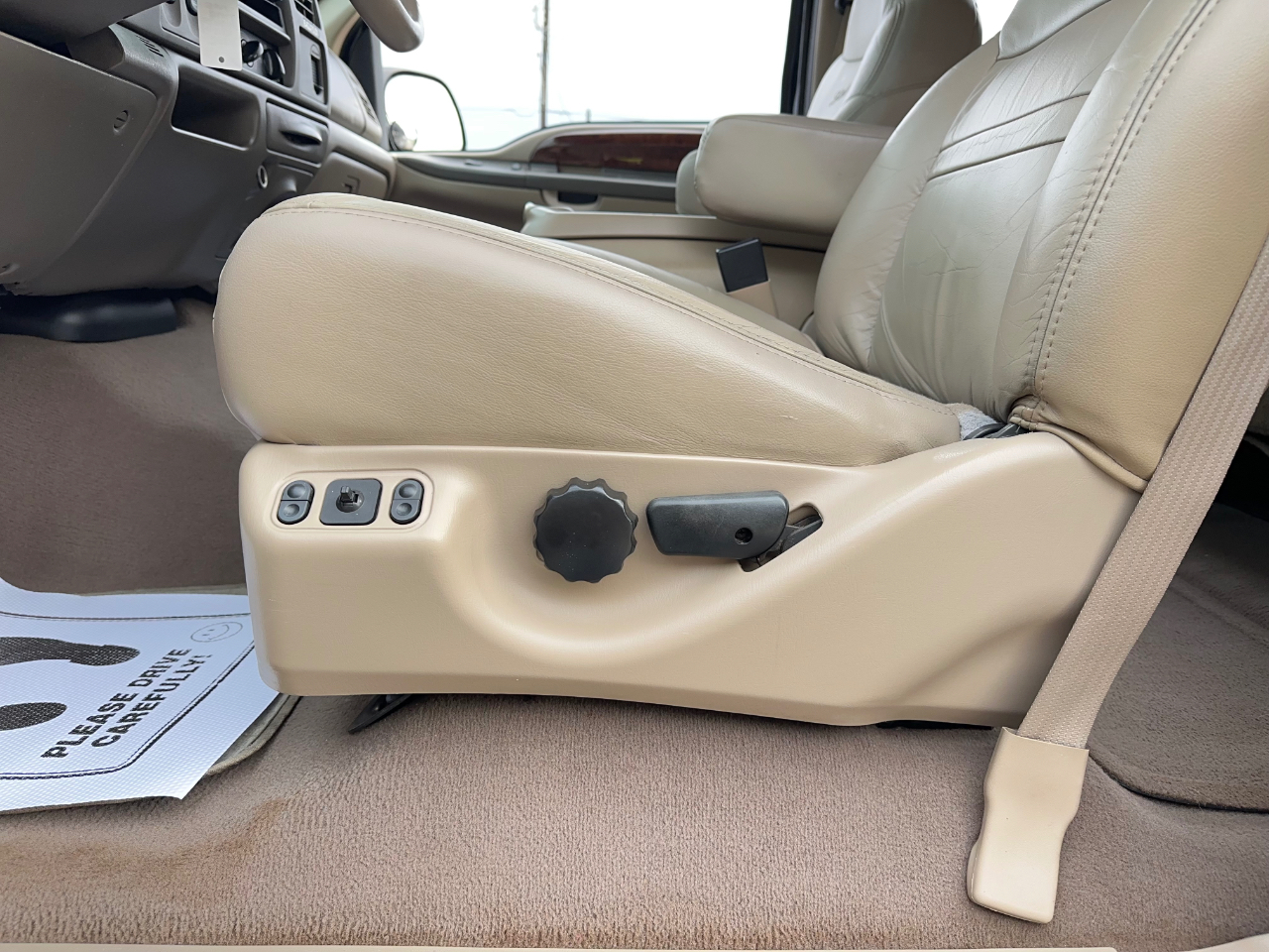 Ford Excursion Limited 2WD 2001