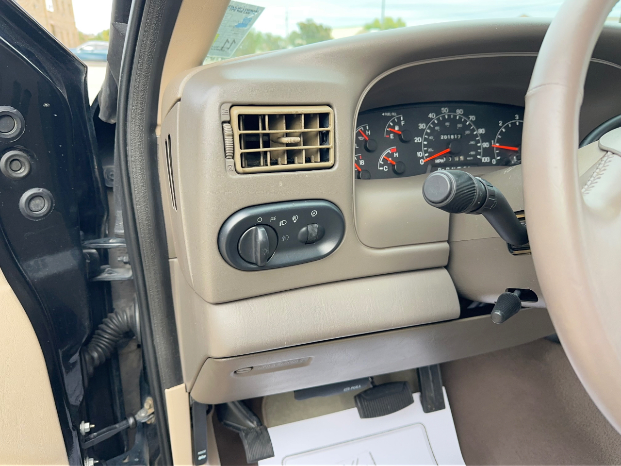 Ford Excursion Limited 2WD 2001