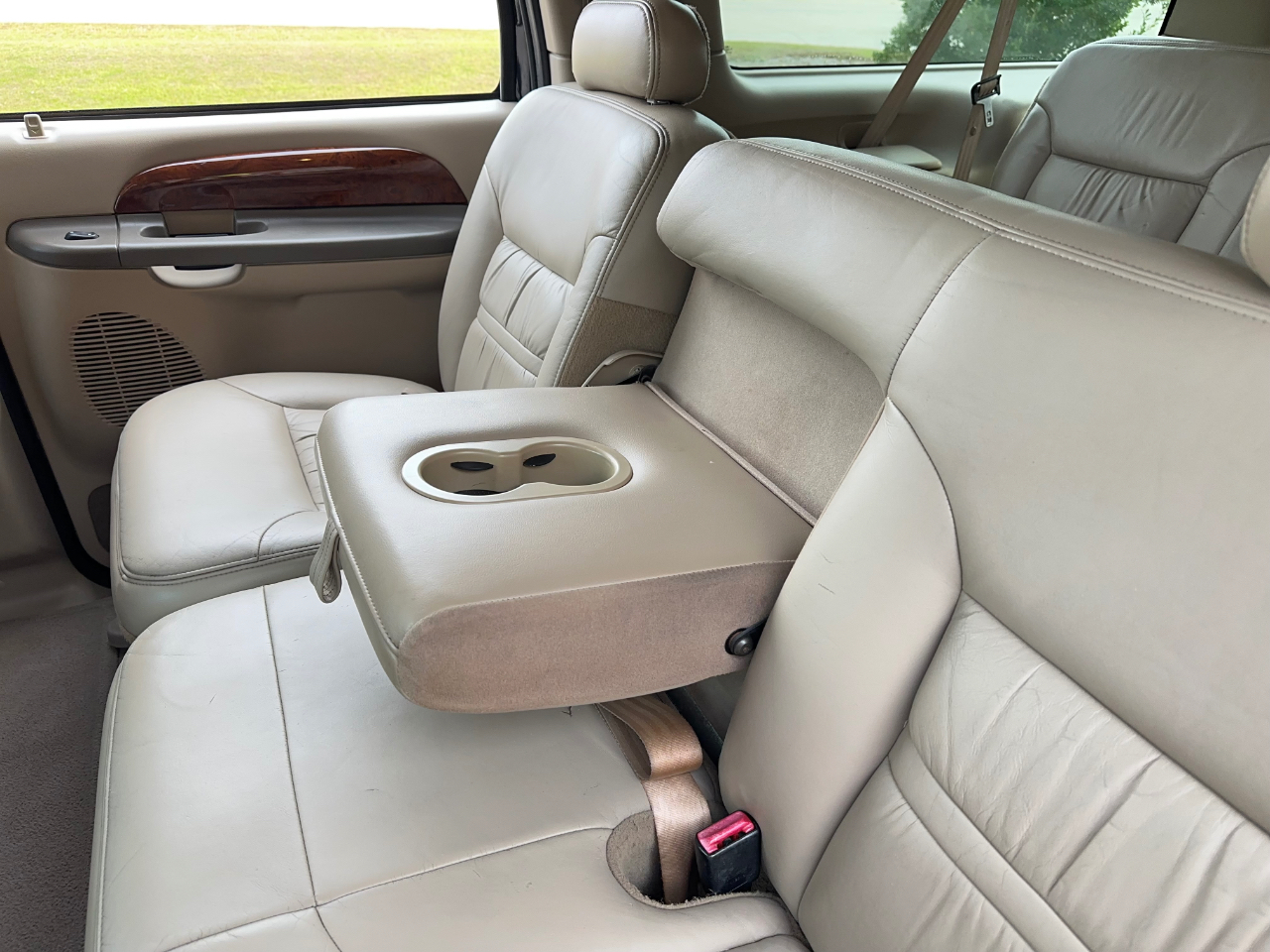 Ford Excursion Limited 2WD 2001