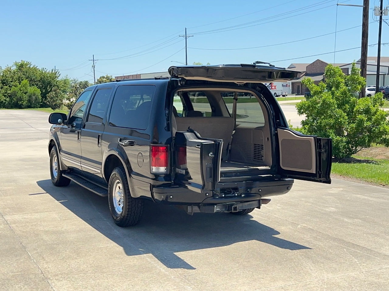 Ford Excursion Limited 2WD 2001