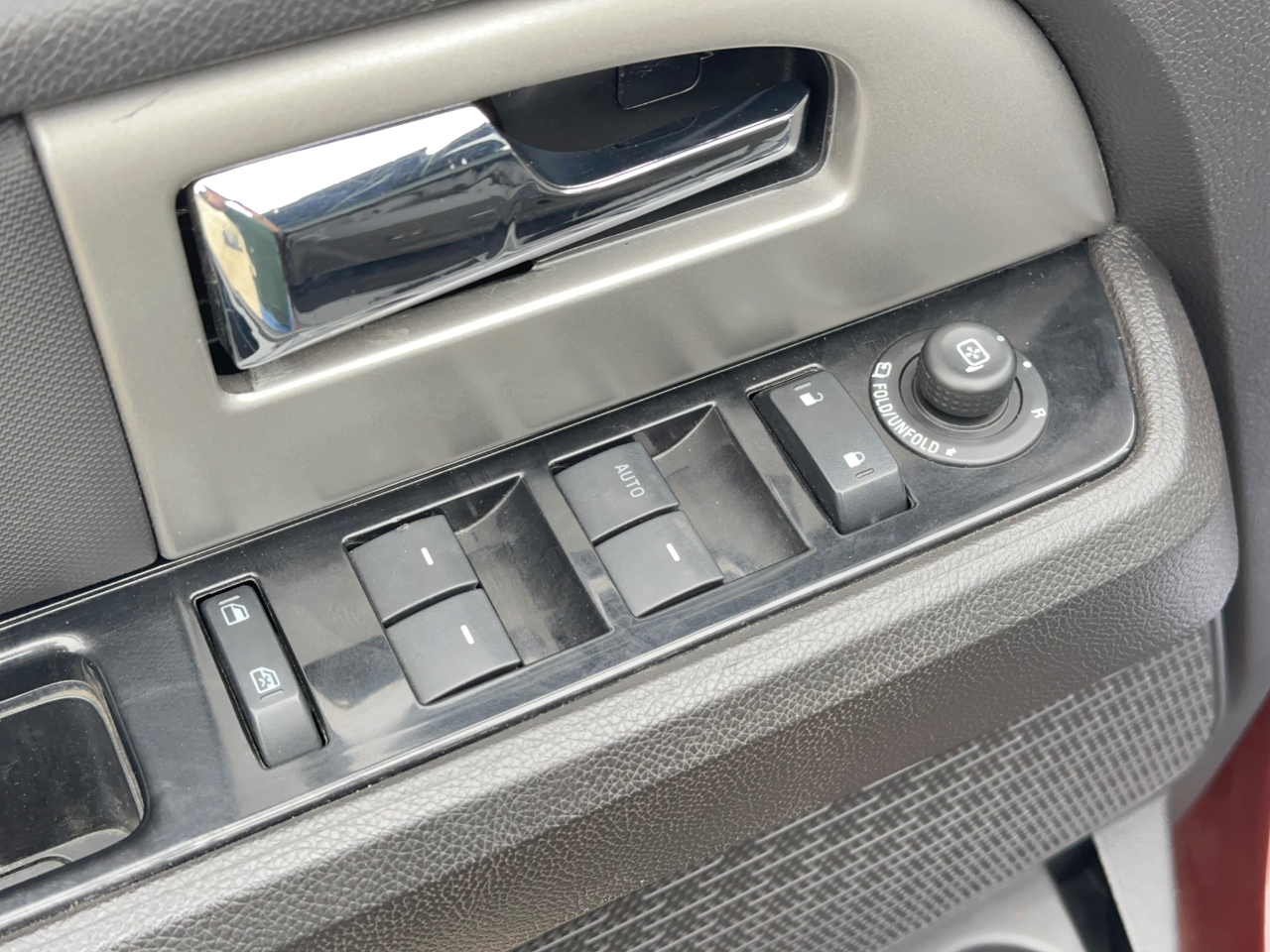 Ford Expedition Limited 2WD 2011