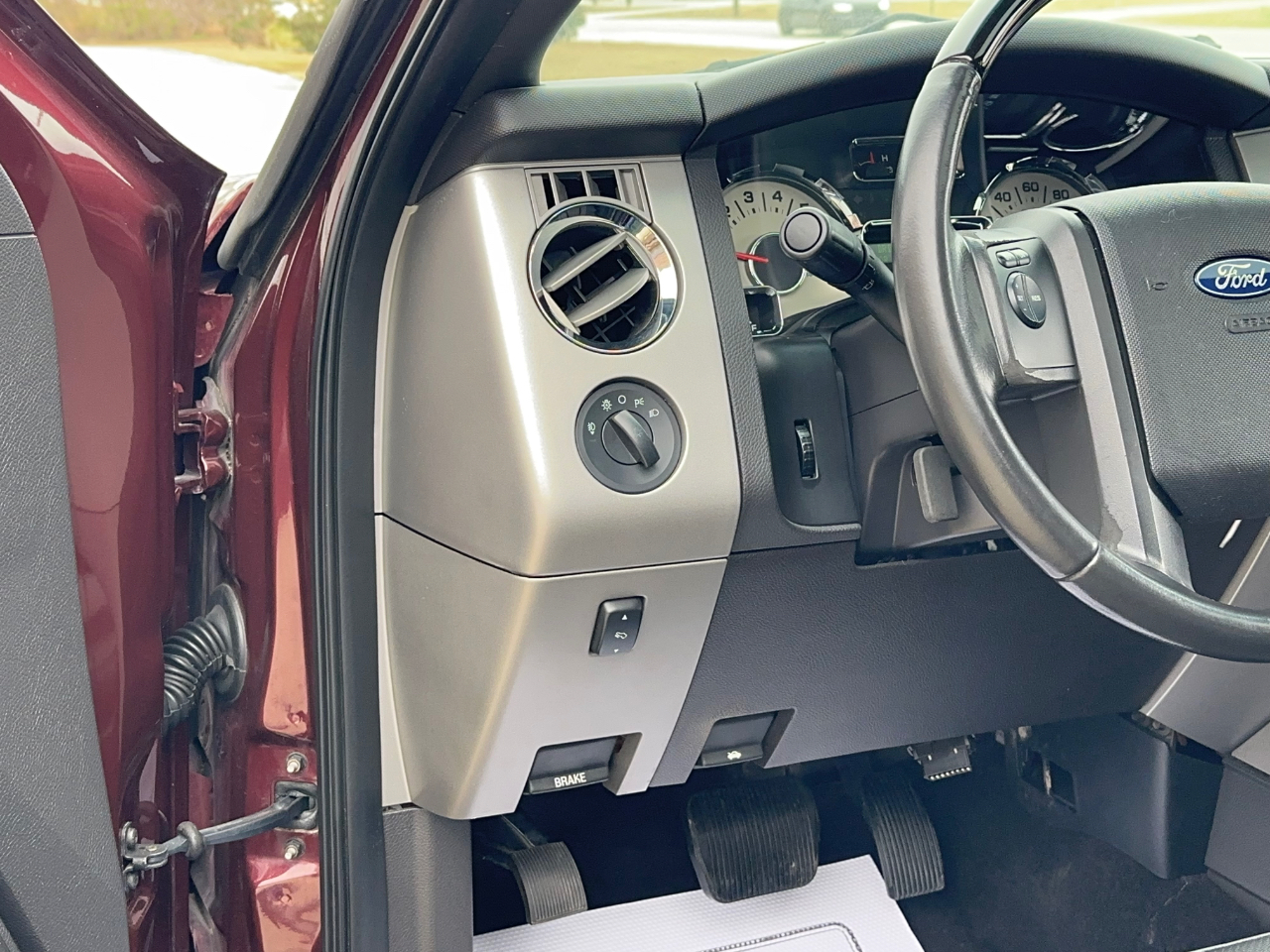 Ford Expedition Limited 2WD 2011