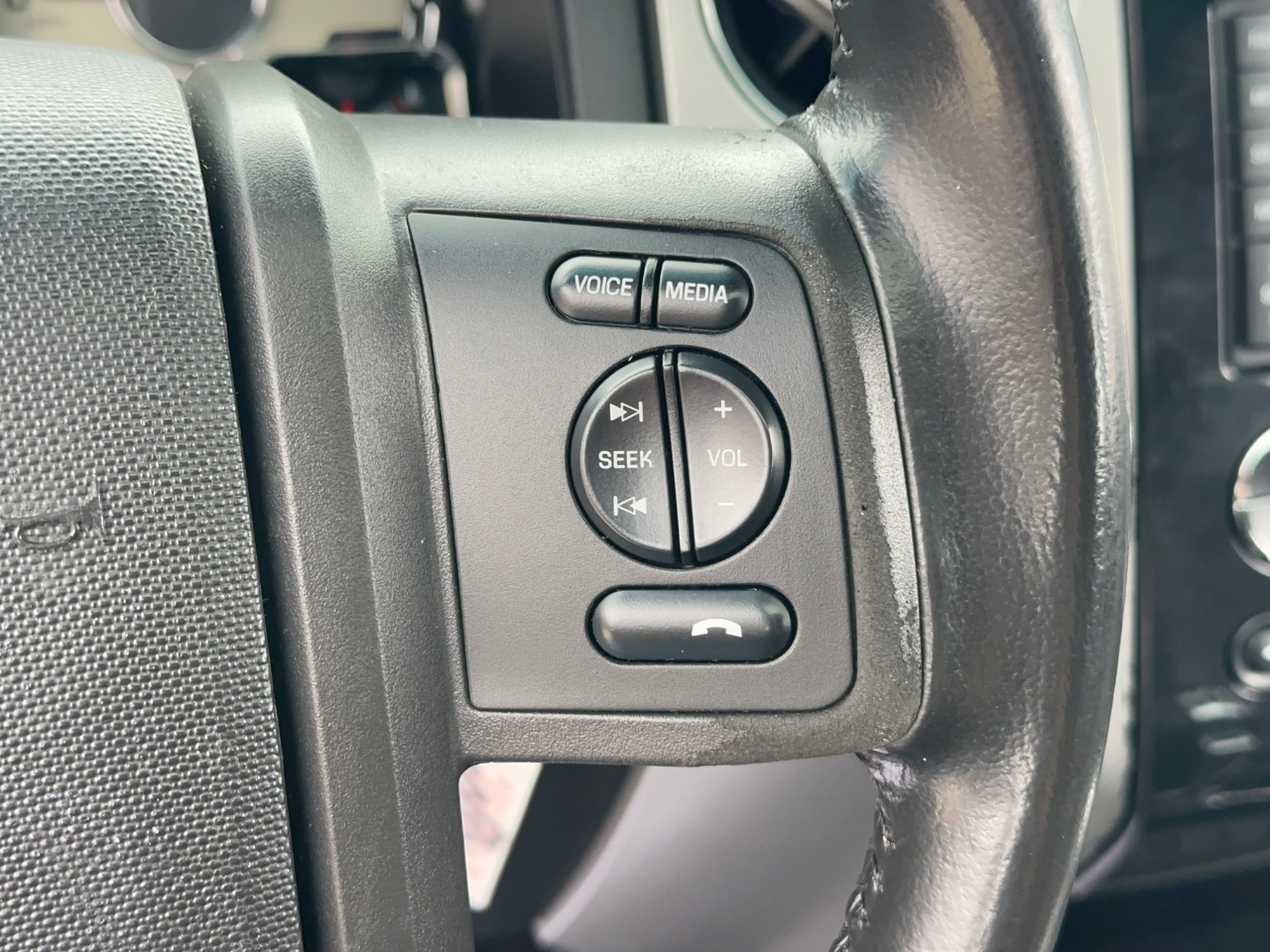 Ford Expedition Limited 2WD 2011