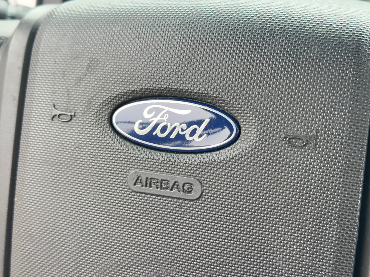 Ford Expedition Limited 2WD 2011