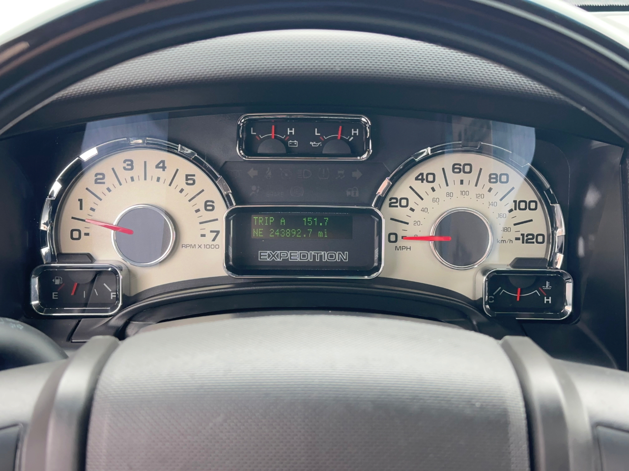 Ford Expedition Limited 2WD 2011