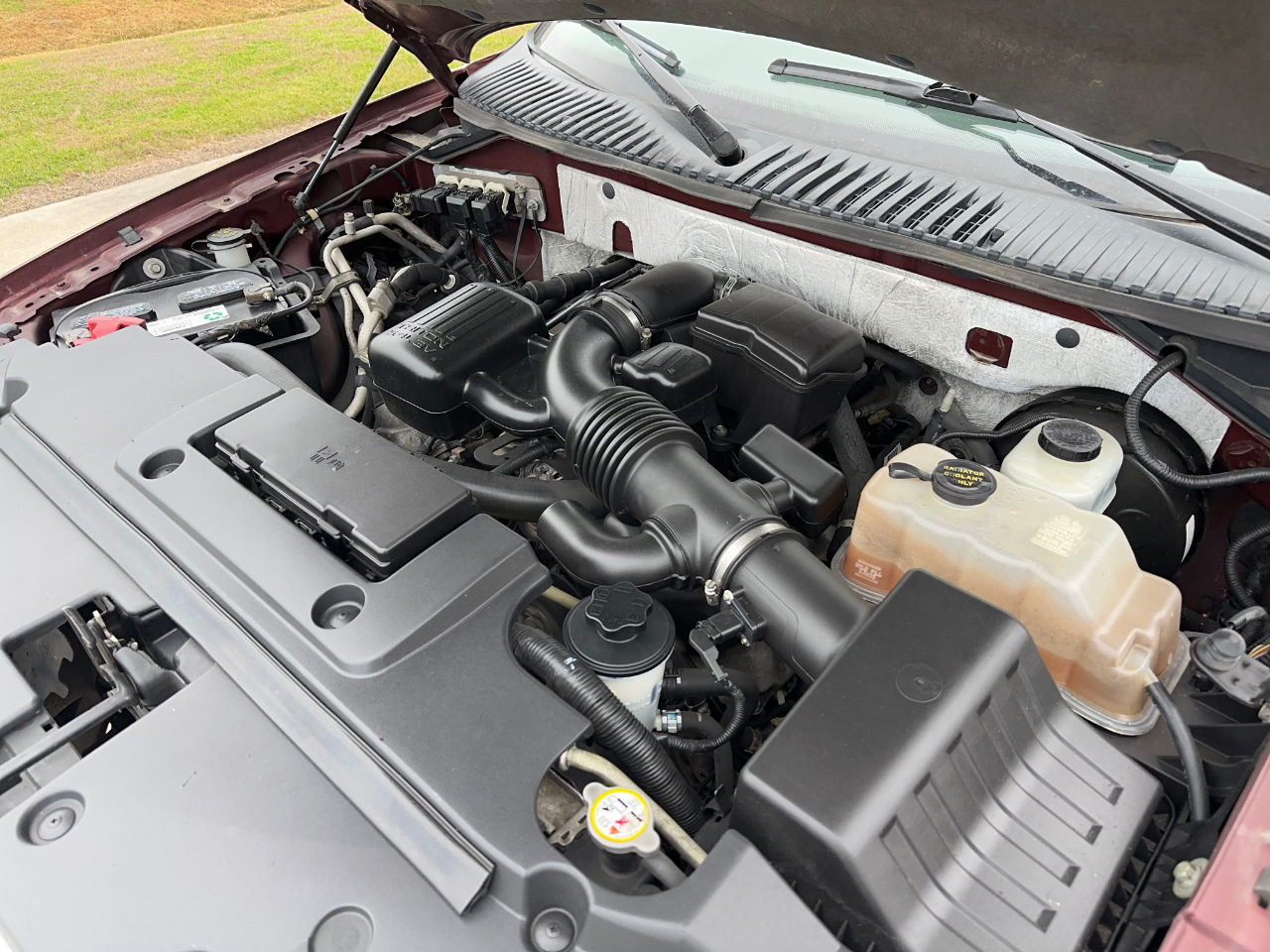 Ford Expedition Limited 2WD 2011