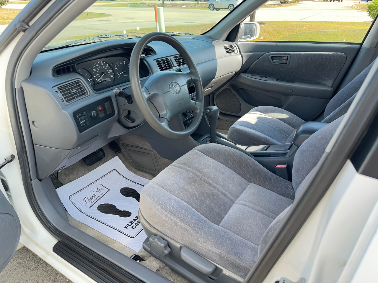 Toyota Camry LE 1998