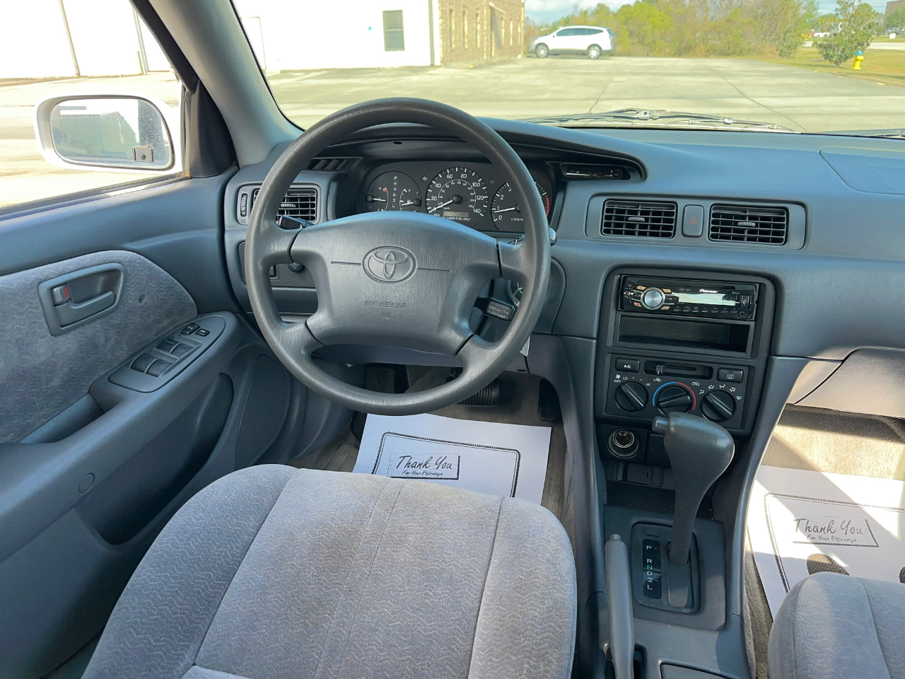 Toyota Camry LE 1998