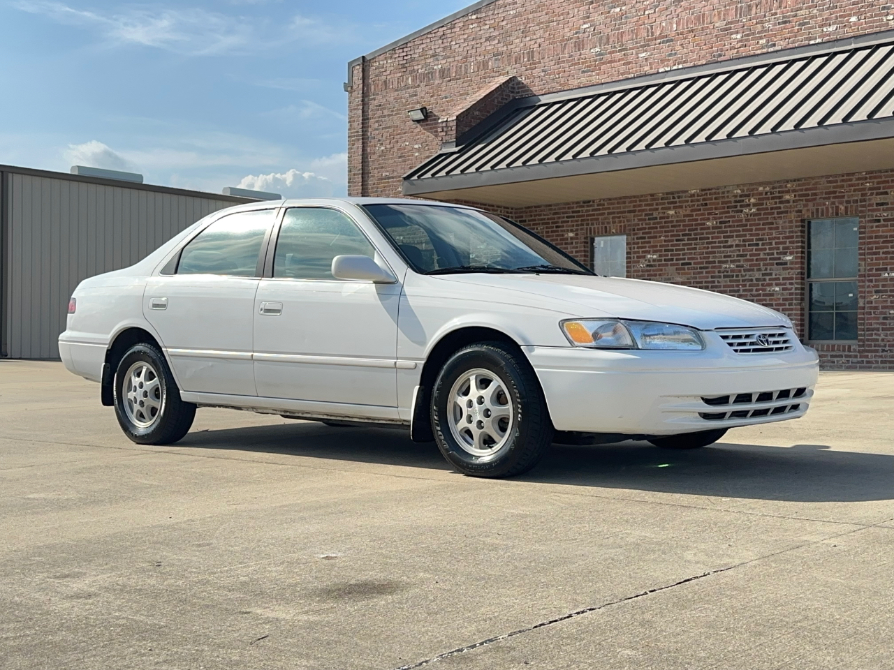 Toyota Camry LE 1998