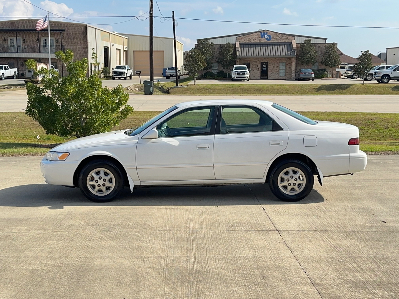 Toyota Camry LE 1998